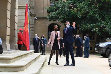El presidente del Gobierno, Pedro Sánchez, acudió a Pamplona este viernes 13 de noviembre para reunirse con María Chivite y presentar el plan 'España Puede'.