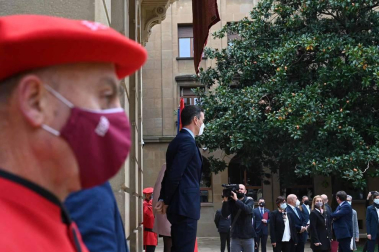 El presidente del Gobierno, Pedro Sánchez, acudió a Pamplona este viernes 13 de noviembre para reunirse con María Chivite y presentar el plan 'España Puede'.