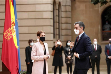 El presidente del Gobierno, Pedro Sánchez, acudió a Pamplona este viernes 13 de noviembre para reunirse con María Chivite y presentar el plan 'España Puede'.