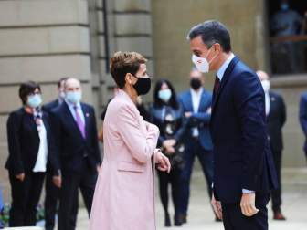 El presidente del Gobierno, Pedro Sánchez, acudió a Pamplona este viernes 13 de noviembre para reunirse con María Chivite y presentar el plan 'España Puede'.