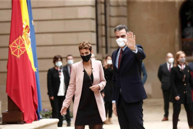 El presidente del Gobierno, Pedro Sánchez, acudió a Pamplona este viernes 13 de noviembre para reunirse con María Chivite y presentar el plan 'España Puede'.