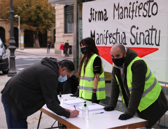 Una manifestación reclama en Pamplona un "rescate inmediato y real" para la hostelería
