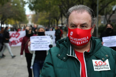 Una manifestación reclama en Pamplona un "rescate inmediato y real" para la hostelería
