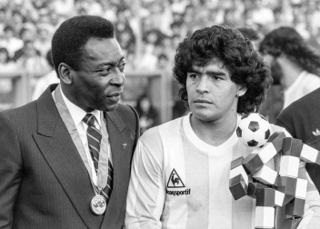 DIego Armando Maradona, el 'Pelusa', exfutbolista argentino y entrenador de fútbol falleció este miércoles 25 de noviembre a causa de una parada cardiorrespiratoria a los 60 años de edad.