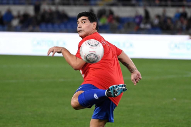 DIego Armando Maradona, el 'Pelusa', exfutbolista argentino y entrenador de fútbol falleció este miércoles 25 de noviembre a causa de una parada cardiorrespiratoria a los 60 años de edad.
