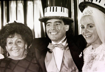DIego Armando Maradona, el 'Pelusa', exfutbolista argentino y entrenador de fútbol falleció este miércoles 25 de noviembre a causa de una parada cardiorrespiratoria a los 60 años de edad.