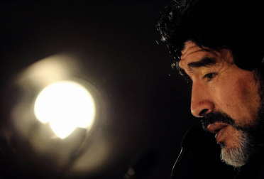 DIego Armando Maradona, el 'Pelusa', exfutbolista argentino y entrenador de fútbol falleció este miércoles 25 de noviembre a causa de una parada cardiorrespiratoria a los 60 años de edad.