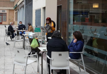 Barañáin, Pamplona, Estella y Tudela, así como el resto de la Comunidad foral, recibieron con visitantes la reapertura de las terrazas de los establecimientos hosteleros este jueves, 26 de noviembre.