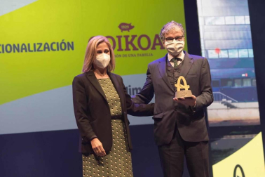 El arguedano Juan Miguel Floristán, ex director general de Florette Ibérica; y las empresas Tutti Pasta (Esquíroz), Gelagri (Milagro), y  Embutidos Goikoa (Sangüesa) recibieron los Premios Alimenta Navarra 2020, en un acto que se celebró en el Teatro Gaztambide de Tudela.
