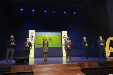 El arguedano Juan Miguel Floristán, ex director general de Florette Ibérica; y las empresas Tutti Pasta (Esquíroz), Gelagri (Milagro), y  Embutidos Goikoa (Sangüesa) recibieron los Premios Alimenta Navarra 2020, en un acto que se celebró en el Teatro Gaztambide de Tudela.
