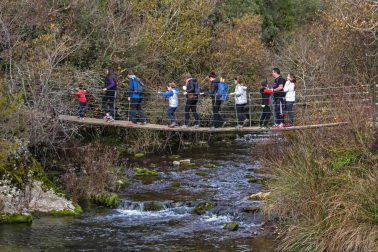 El recurso a los espacios naturales como vía de escape en el año del coronavirus ha llevado a abarrotar algunos puntos de Navarra