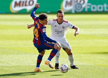 Imágenes del encuentro entre Barcelona y Osasuna, que han ganado los culés por 4-0.