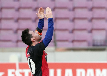 Imágenes del encuentro entre Barcelona y Osasuna, que han ganado los culés por 4-0.