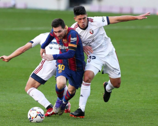 Imágenes del encuentro entre Barcelona y Osasuna, que han ganado los culés por 4-0.
