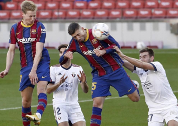 Imágenes del encuentro entre Barcelona y Osasuna, que han ganado los culés por 4-0.