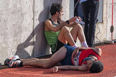 Iker Diges y Alicia Carrera se han proclamado campeones navarros de la distancia de 5 kilómetros en una carrera que ha acogido el Circuito de Los Arcos y que ha sido la primera prueba celebrada en Navarra tras la irrupción de la covid-19.