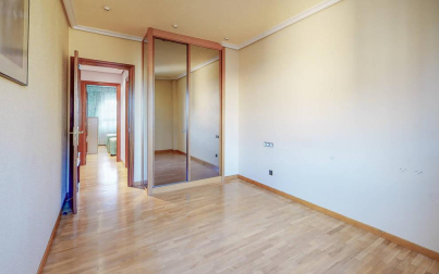 Se vende piso acogedor, para entrar a vivir hoy mismo