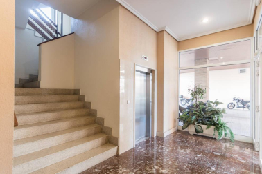 Se vende piso acogedor, para entrar a vivir hoy mismo