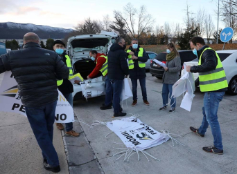 Transportistas navarros marcharon este sábado, 5 de diciembre, por las rondas de Pamplona para protestar contra las medidas del IRPF anunciadas por el Gobierno foral.