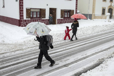 Fotos de Burguete, Roncesvalles y Espinal nevados tras la copiosa nevada