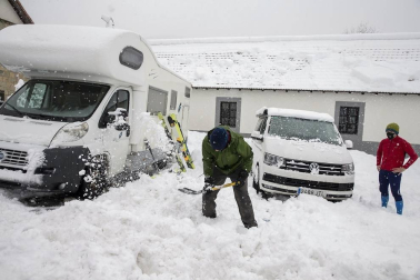 Fotos de Burguete, Roncesvalles y Espinal nevados tras la copiosa nevada