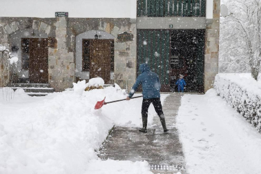 Fotos de Burguete, Roncesvalles y Espinal nevados tras la copiosa nevada