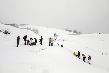 Fotos de Burguete, Roncesvalles y Espinal nevados tras la copiosa nevada