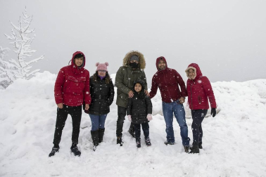 Fotos de Burguete, Roncesvalles y Espinal nevados tras la copiosa nevada