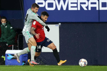 Galería de fotos del partido entre Osasuna y Betis, que ha finalizado con derrota rojilla por 0-2