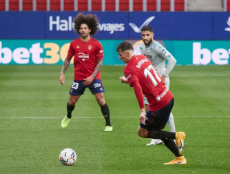 Galería de fotos del partido entre Osasuna y Betis, que ha finalizado con derrota rojilla por 0-2