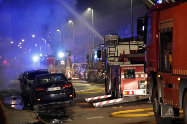 En la nave residían varias personas sin hogar