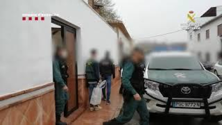 Vídeo de la operación policial para desmantelar a un grupo vinculado con la supremacía blanca