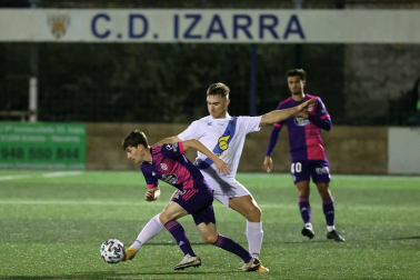 Imágenes del partido de primera ronda de Copa del Rey entre el Cantolagua y el Real Valladolid disputado en el estadio Merkatondoa.