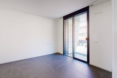 A la venta este exclusivo y moderno chalet adosado