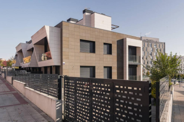 A la venta este exclusivo y moderno chalet adosado