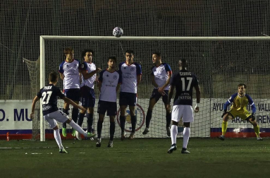 Imágenes del partido de primera ronda de la Copa del Rey disputado entre la Mutilvera y el Racing de Santander en Mutilva.
