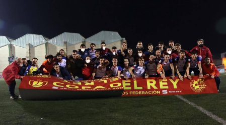 Imágenes del partido de primera ronda de la Copa del Rey disputado entre la Mutilvera y el Racing de Santander en Mutilva.