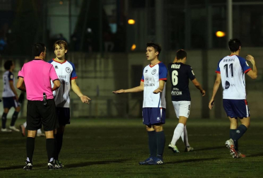 Imágenes del partido de primera ronda de la Copa del Rey disputado entre la Mutilvera y el Racing de Santander en Mutilva.