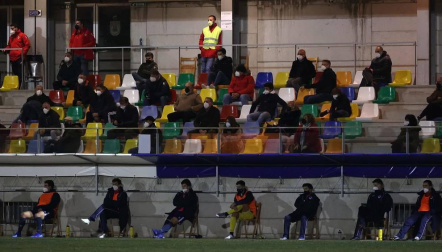 Imágenes del partido de primera ronda de la Copa del Rey disputado entre la Mutilvera y el Racing de Santander en Mutilva.