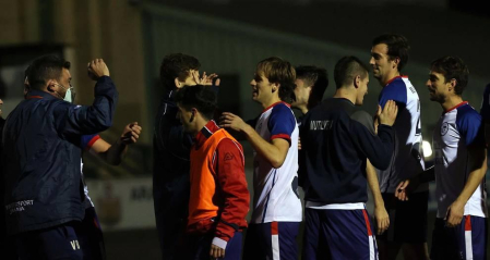 Imágenes del partido de primera ronda de la Copa del Rey disputado entre la Mutilvera y el Racing de Santander en Mutilva.