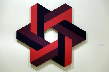 Fotos de la Exposición "80. Pintura y obra gráfica en España" expuesta en sala de exposiciones de la Ciudadela de Pamplona.