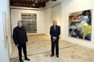 Fotos de la Exposición "80. Pintura y obra gráfica en España" expuesta en sala de exposiciones de la Ciudadela de Pamplona.