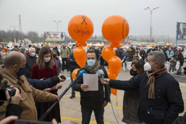 Unos 2.000 vehículos en la manifestación en Pamplona contra la 'ley Celaá'