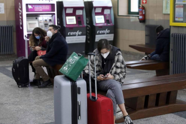 Tres meses después de que Navarra se cerrase perimetralmente, este miércoles se abrió de nuevo. Fue el día de vuelta a casa en la Navida de la covid