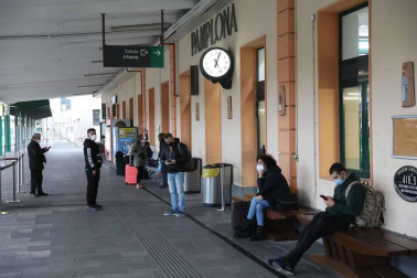 Tres meses después de que Navarra se cerrase perimetralmente, este miércoles se abrió de nuevo. Fue el día de vuelta a casa en la Navida de la covid