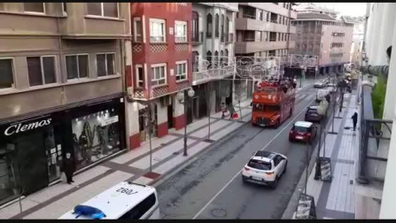 Vídeo | Papá Noel recorre las calles de Tudela