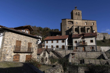 Calles, paisajes, rincones y todas las vistas posible de Roncal, localidad del pirineo navarro.