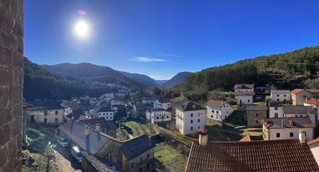 Calles, paisajes, rincones y todas las vistas posible de Roncal, localidad del pirineo navarro.