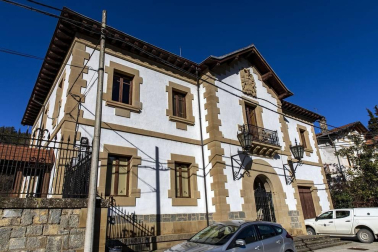 Calles, paisajes, rincones y todas las vistas posible de Roncal, localidad del pirineo navarro.
