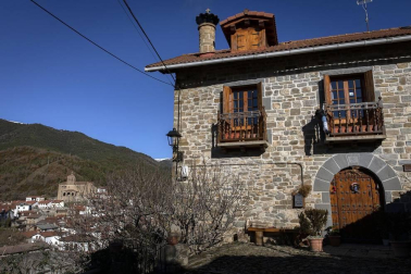 Calles, paisajes, rincones y todas las vistas posible de Roncal, localidad del pirineo navarro.